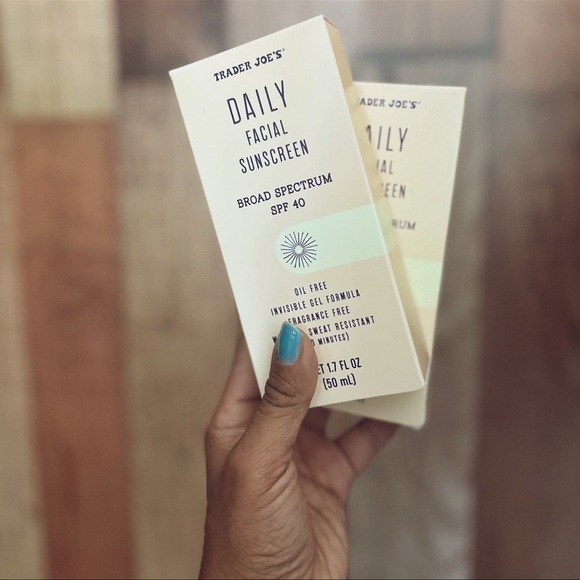 Trader Joe’s Daily Facial Sunscreen x 2 - Picture 1 of 1